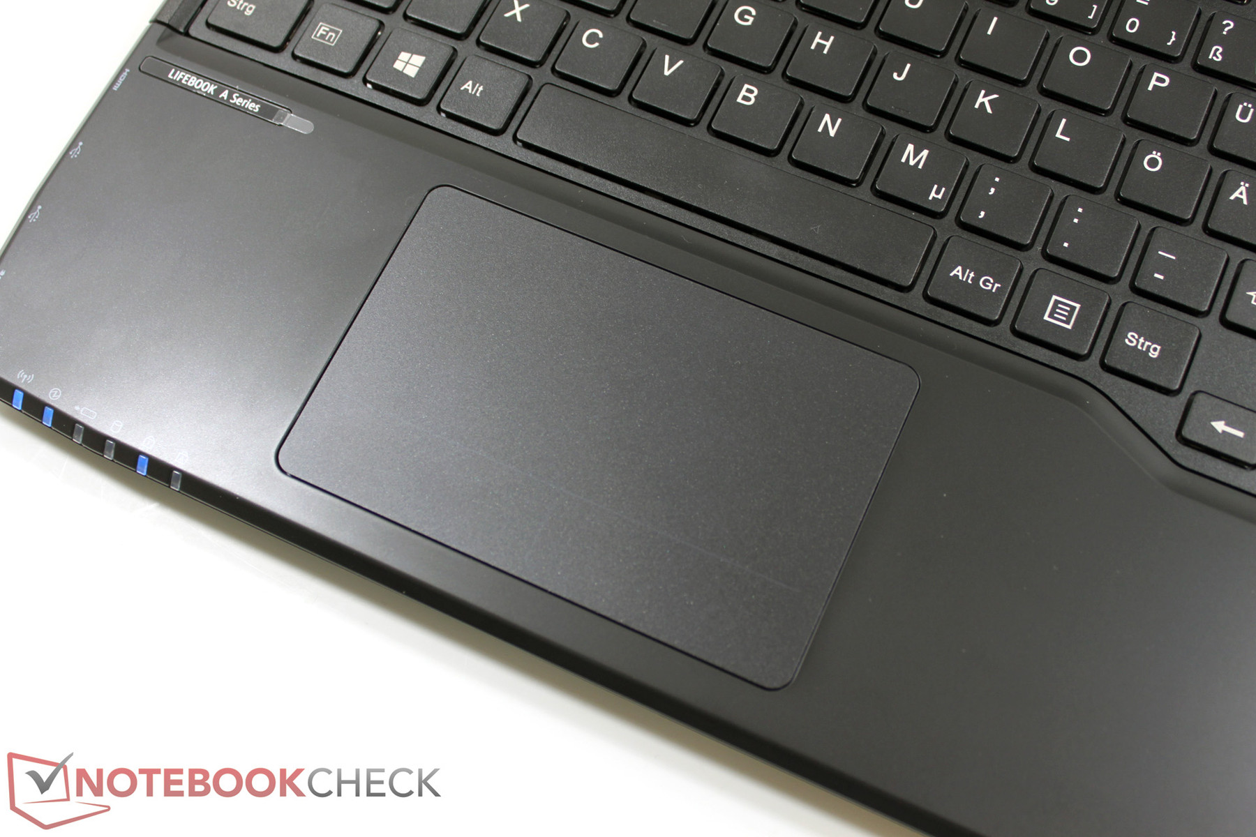 لپ تاپ Fujitsu LifeBook AH544