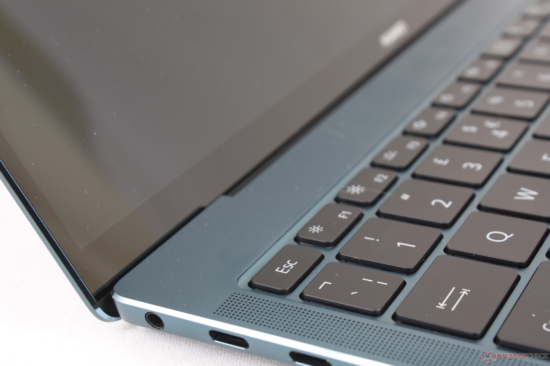 لپ تاپ Huawei MateBook X Pro