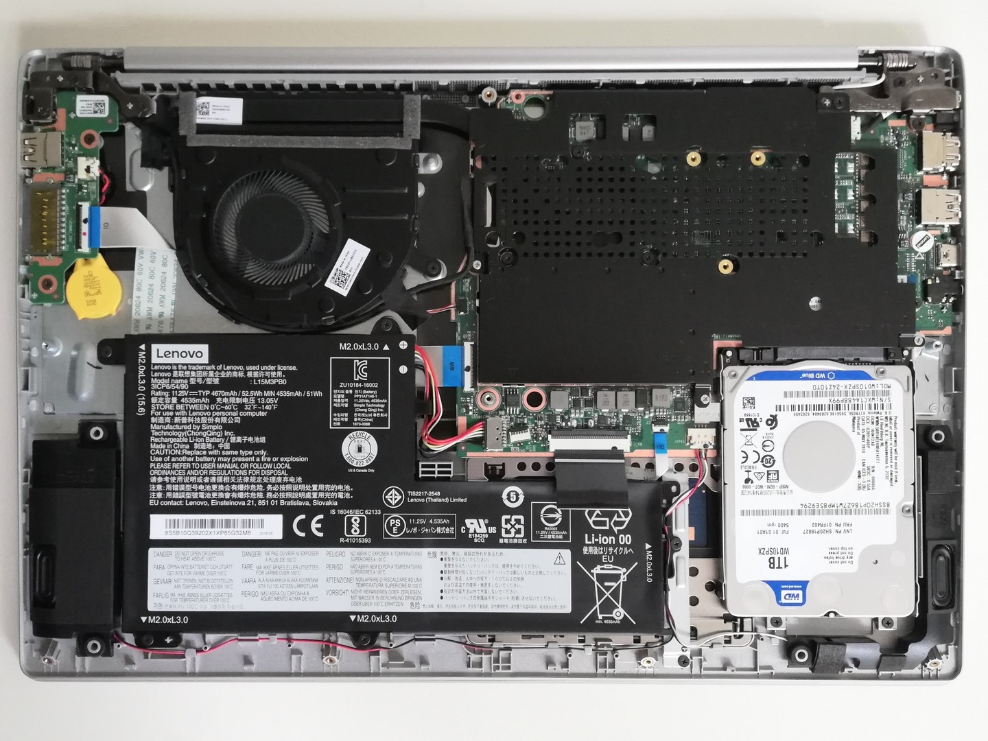 تعمیر و نگه‌داری لپ تاپ IdeaPad 330