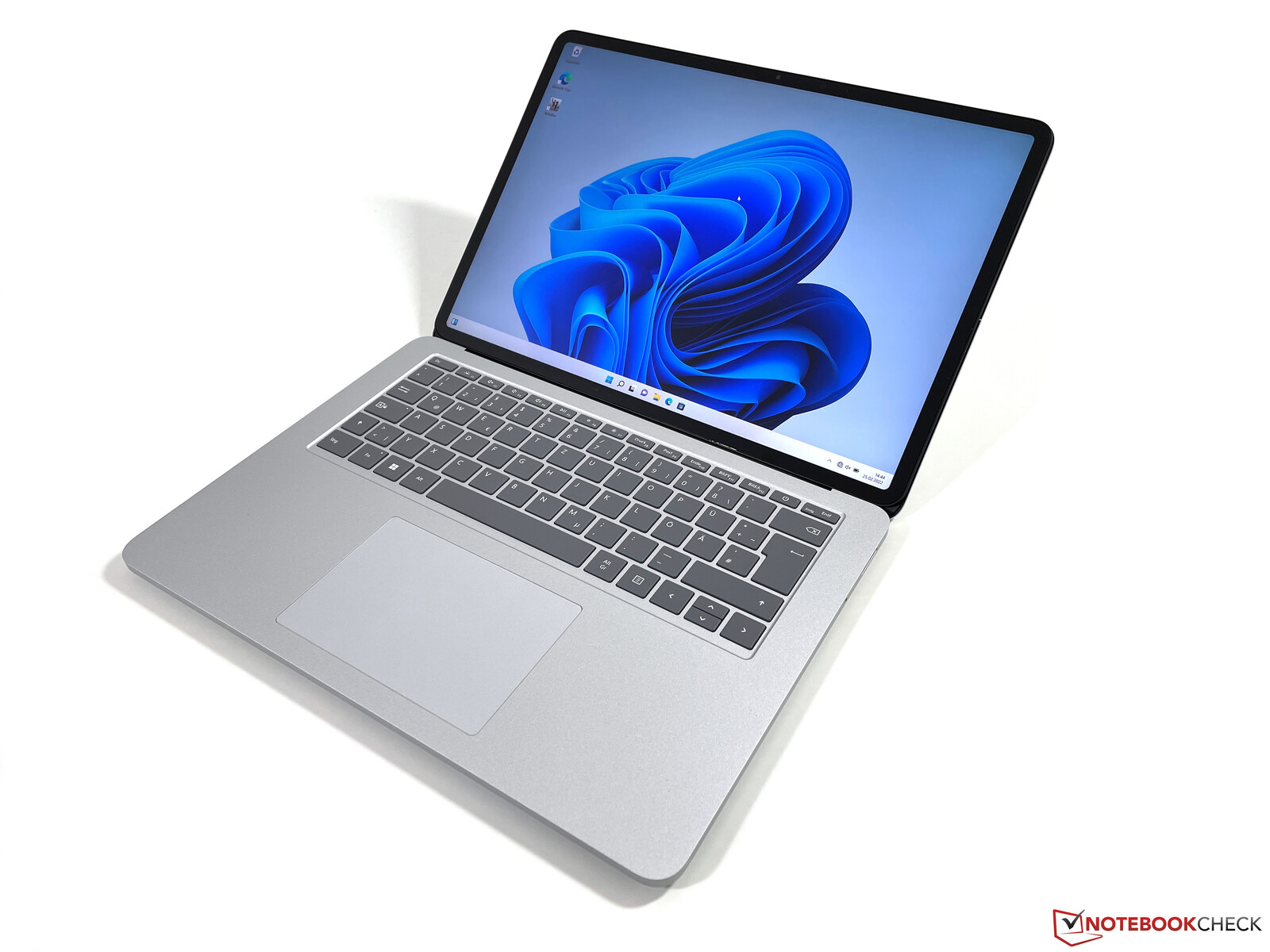 بررسی Microsoft Surface Laptop Studio