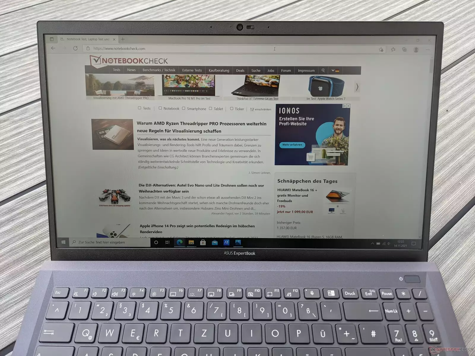 Asus ExpertBook B1